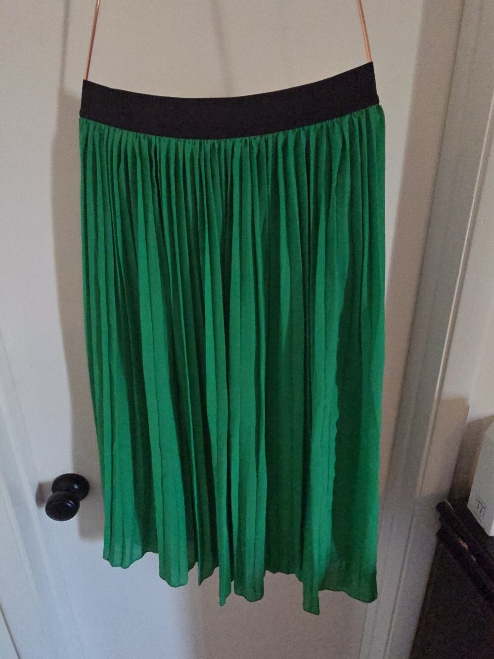 Rachel Zoe Emerald Green Pleated Midi Skirt with Black Waistband
